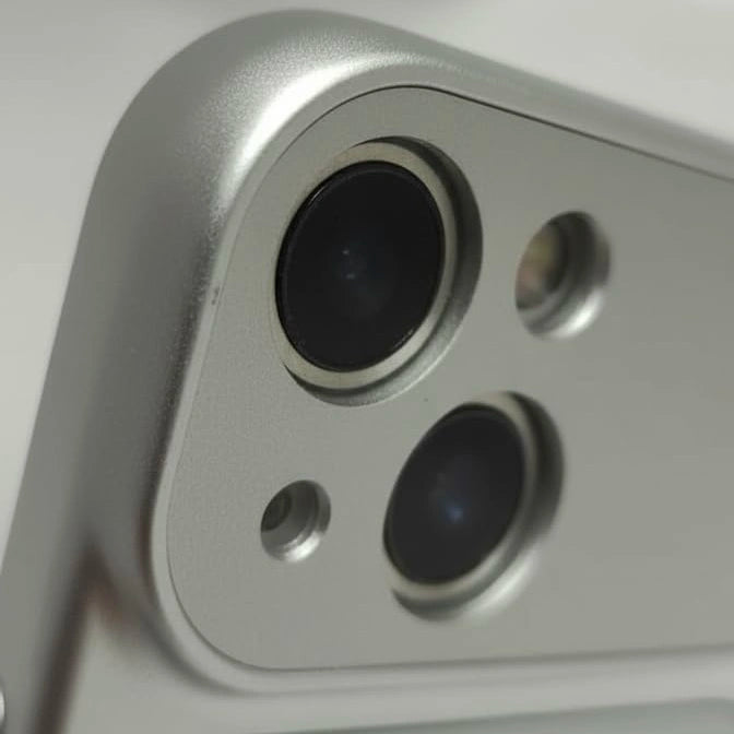 iPhone 17 Pro Style Convertible Case – Transform Any iPhone into 17 Pro/Pro Max Look